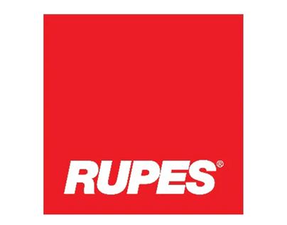 Et rødt kvadrat med teksten «RUPES» i hvite, fete store bokstaver nederst til venstre.
